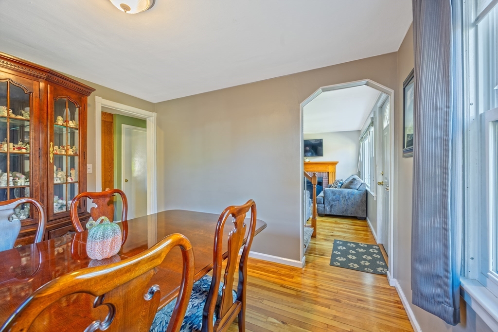 1 Lexington St Property Photo 24