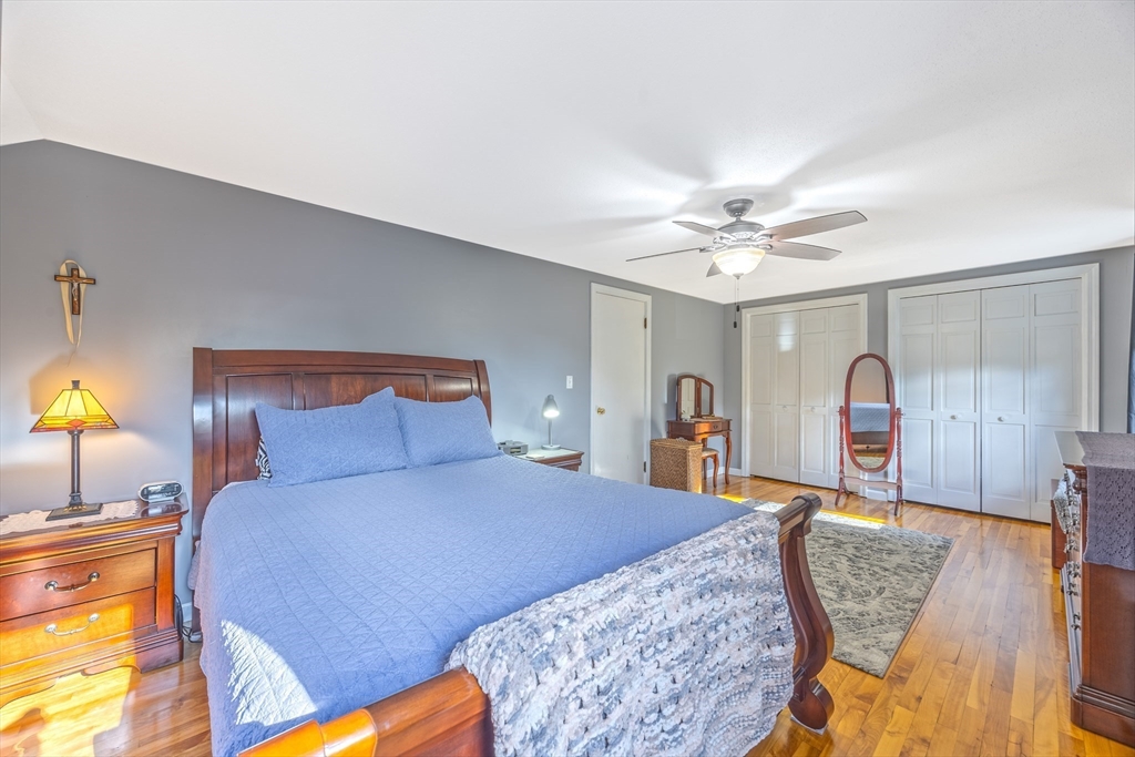 1 Lexington St Property Photo 32