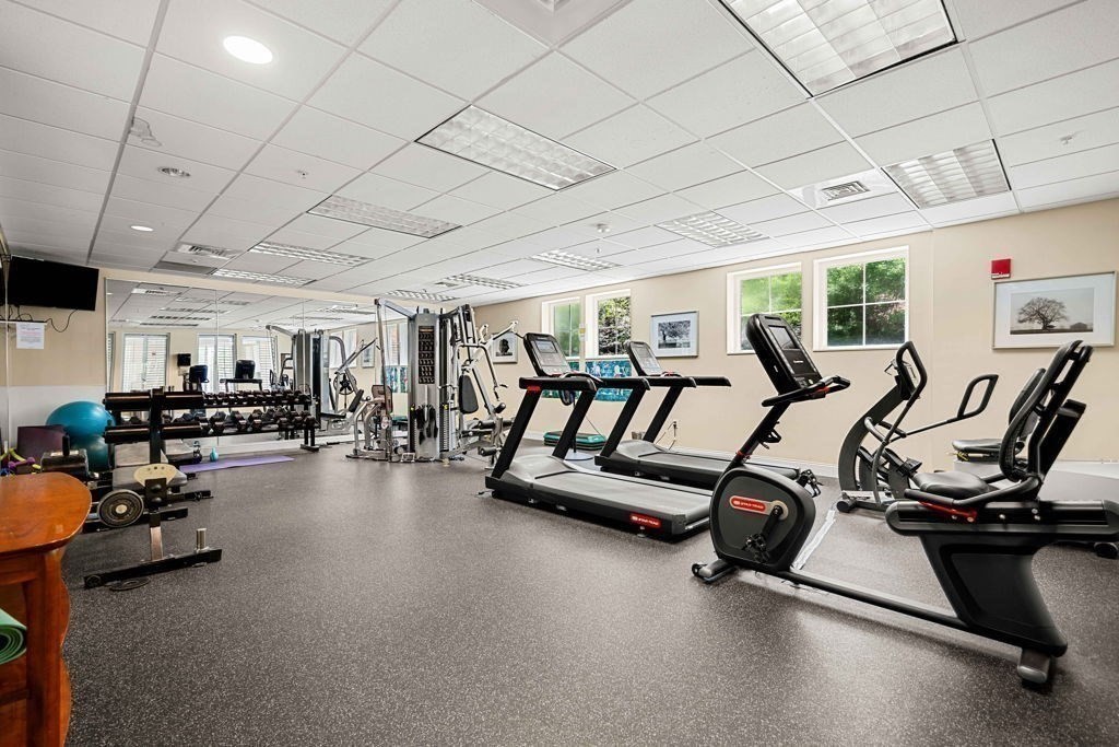 36 Village Rd # 214 Property Photo 30
