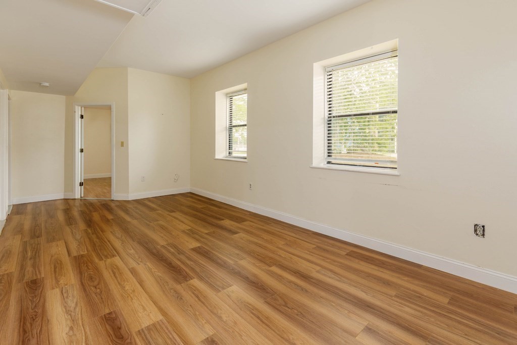 593 Main Street Property Photo 3