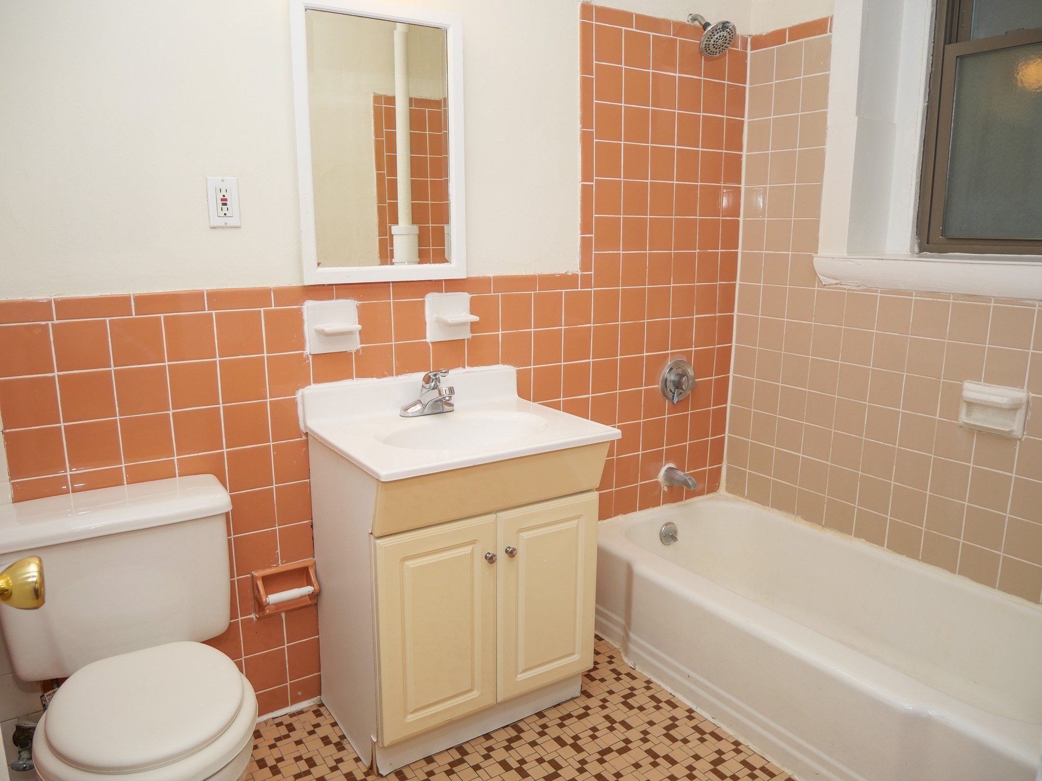 1382 Beacon # 4 Property Photo 5