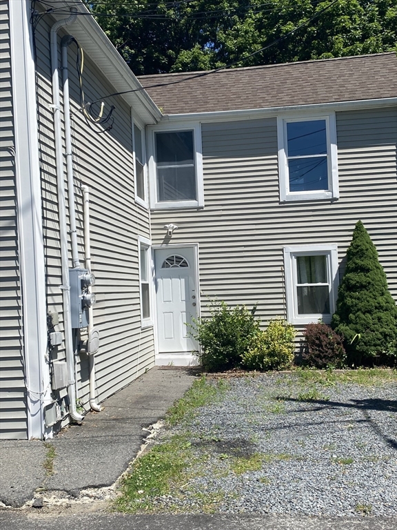 12 Campbell Ct Property Photo 3