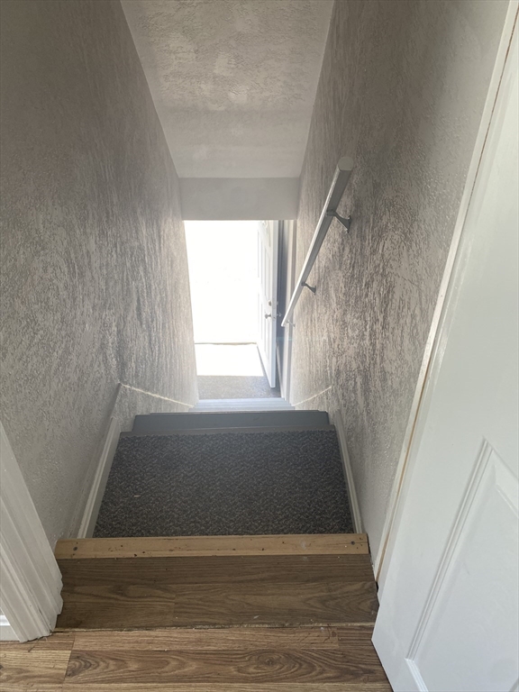 12 Campbell Ct Property Photo 6