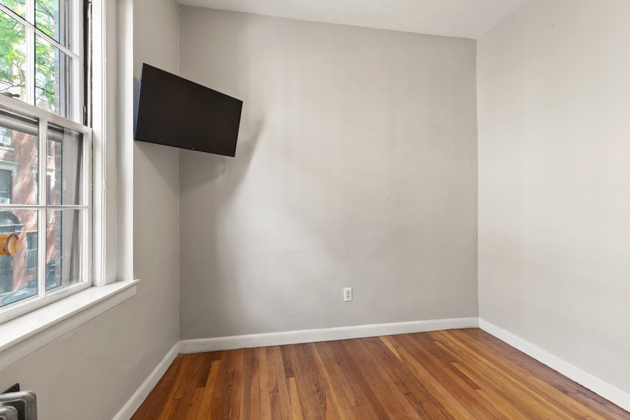 78 Phillips St # 3 Property Photo 16