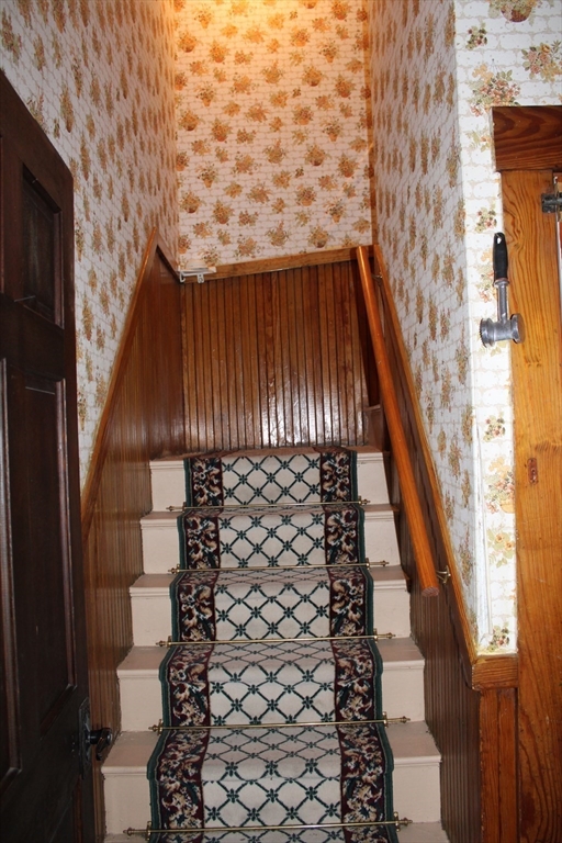 15-17 Allyn Ter Property Photo 11