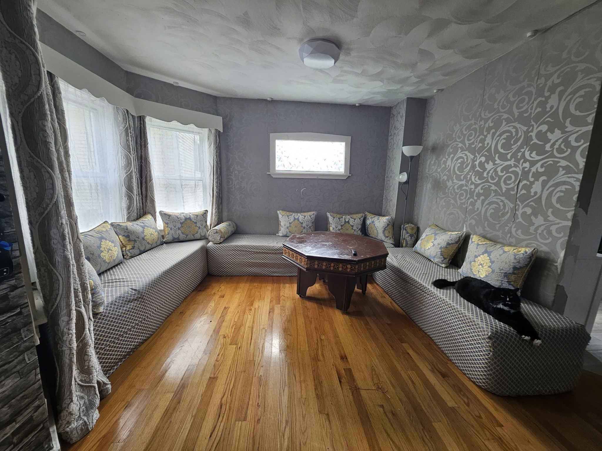 30 Clifton Ave. Property Photo 2