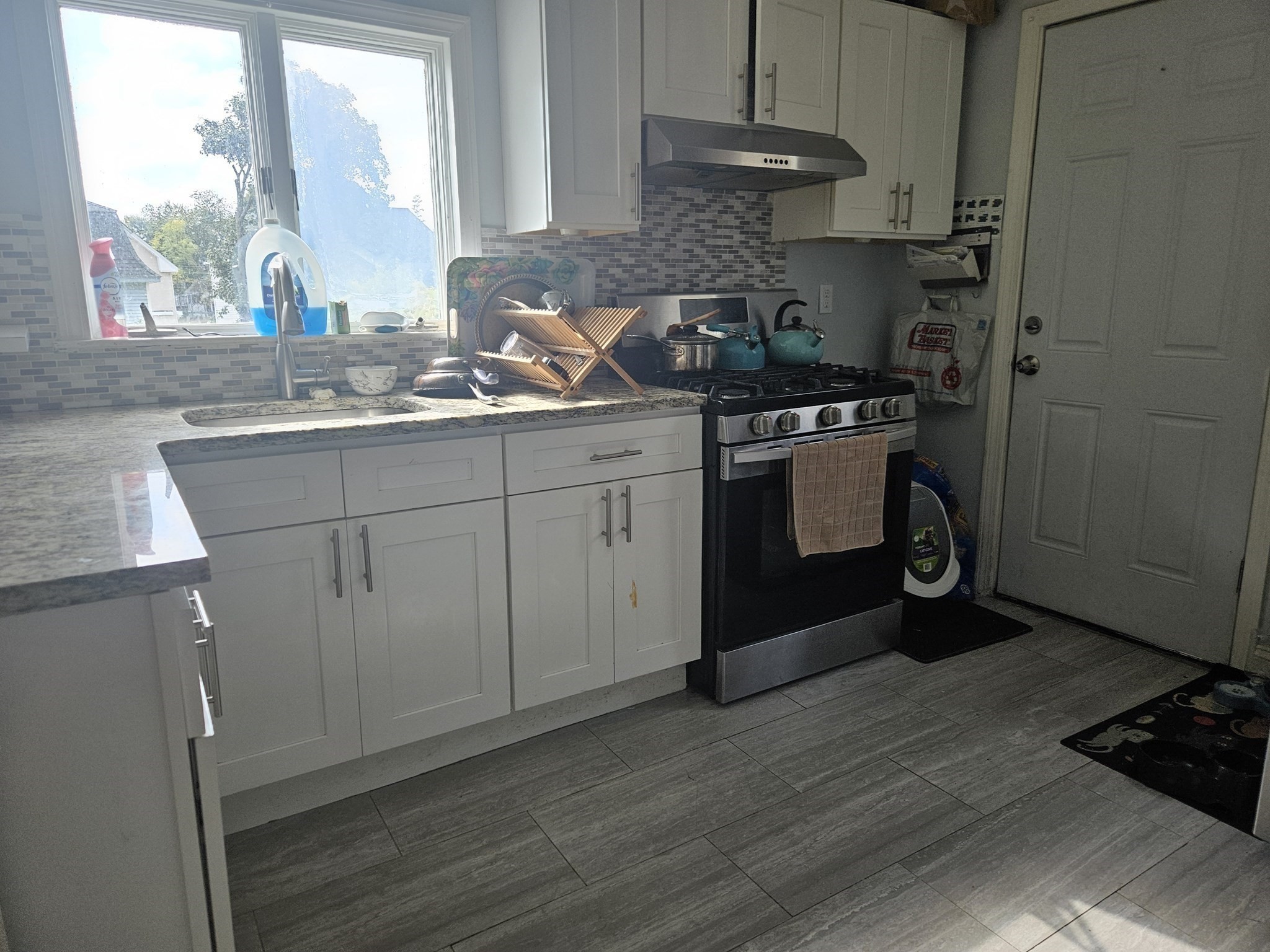 30 Clifton Ave. Property Photo 4