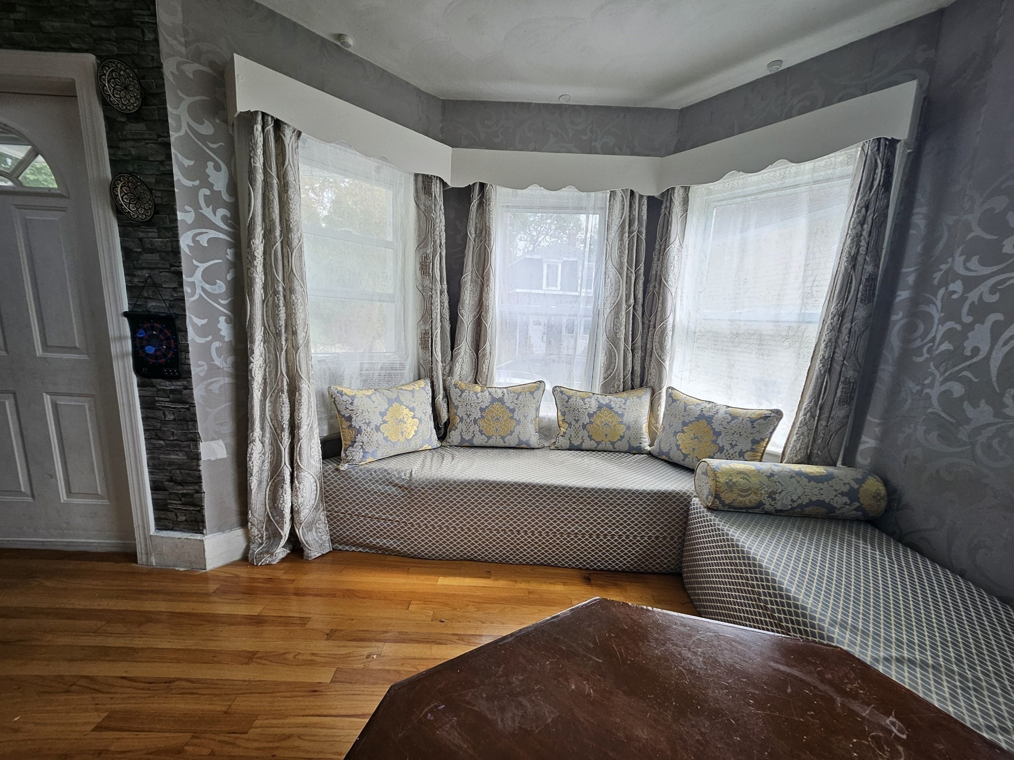 30 Clifton Ave. Property Photo 6