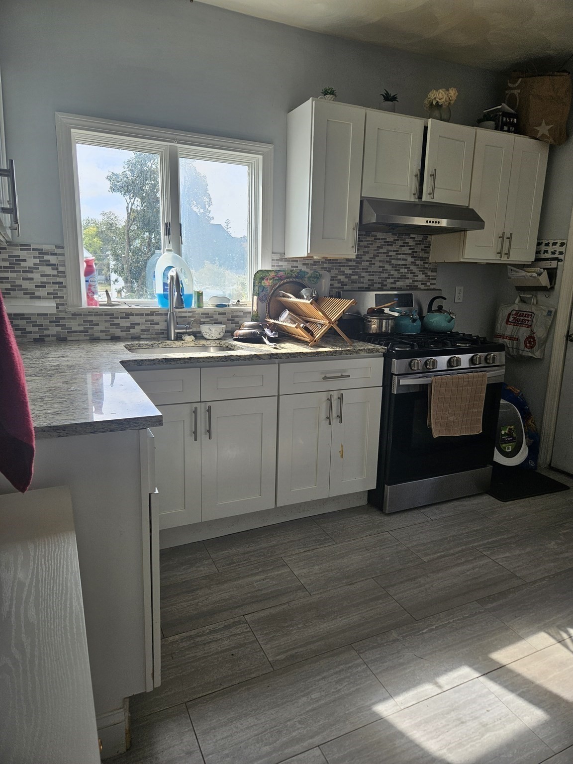 30 Clifton Ave. Property Photo 8