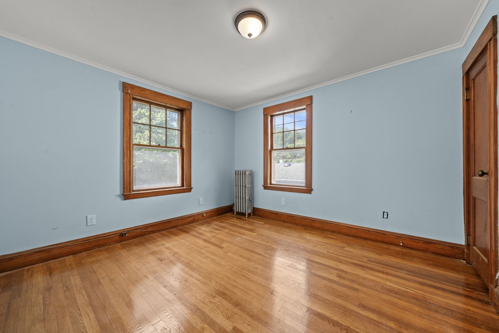 242 Lincoln Street Property Photo 16