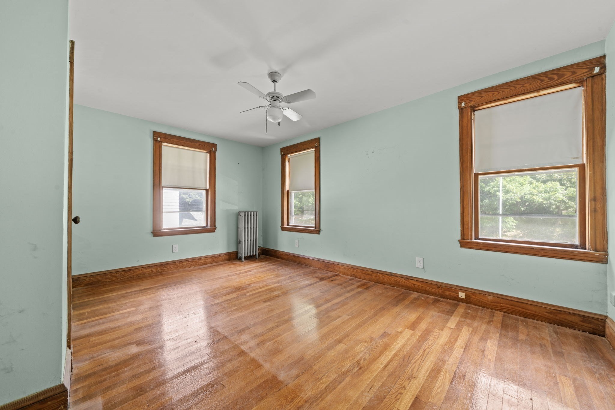 242 Lincoln Street Property Photo 17