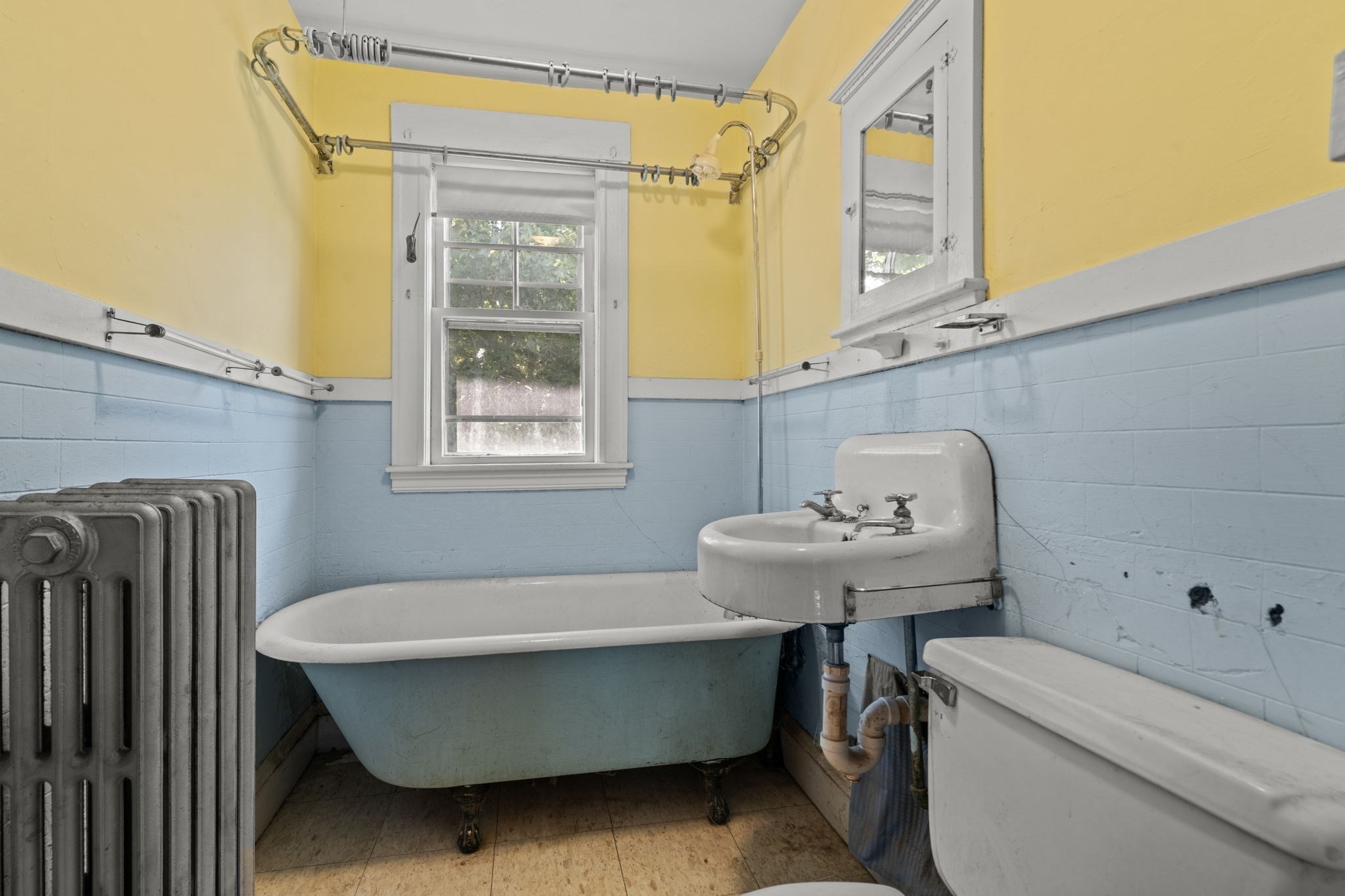 242 Lincoln Street Property Photo 19