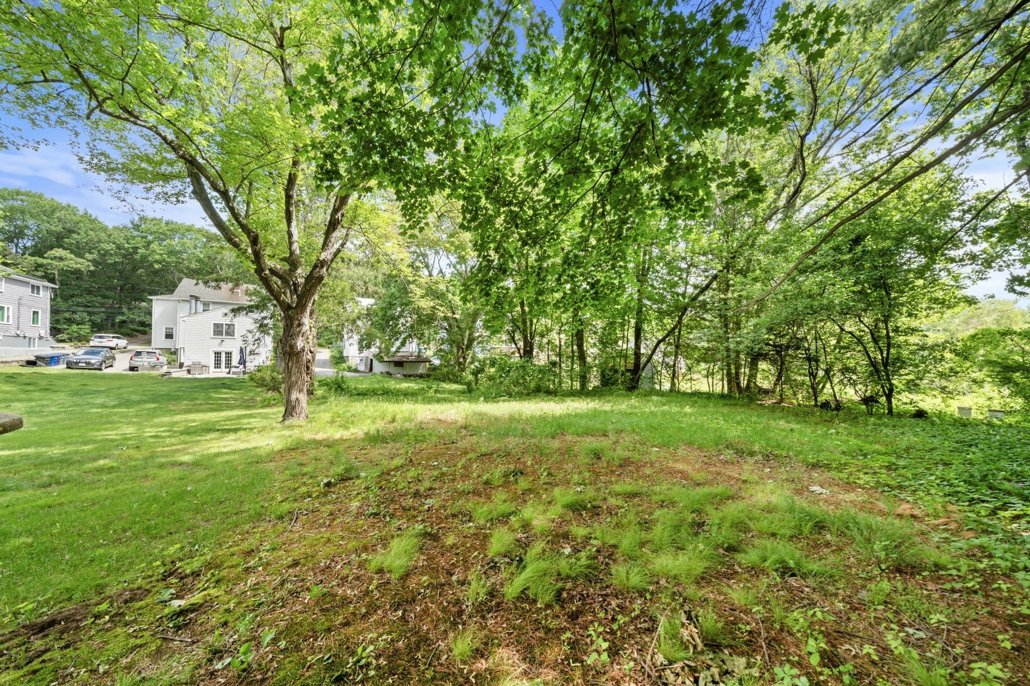 242 Lincoln Street Property Photo 23