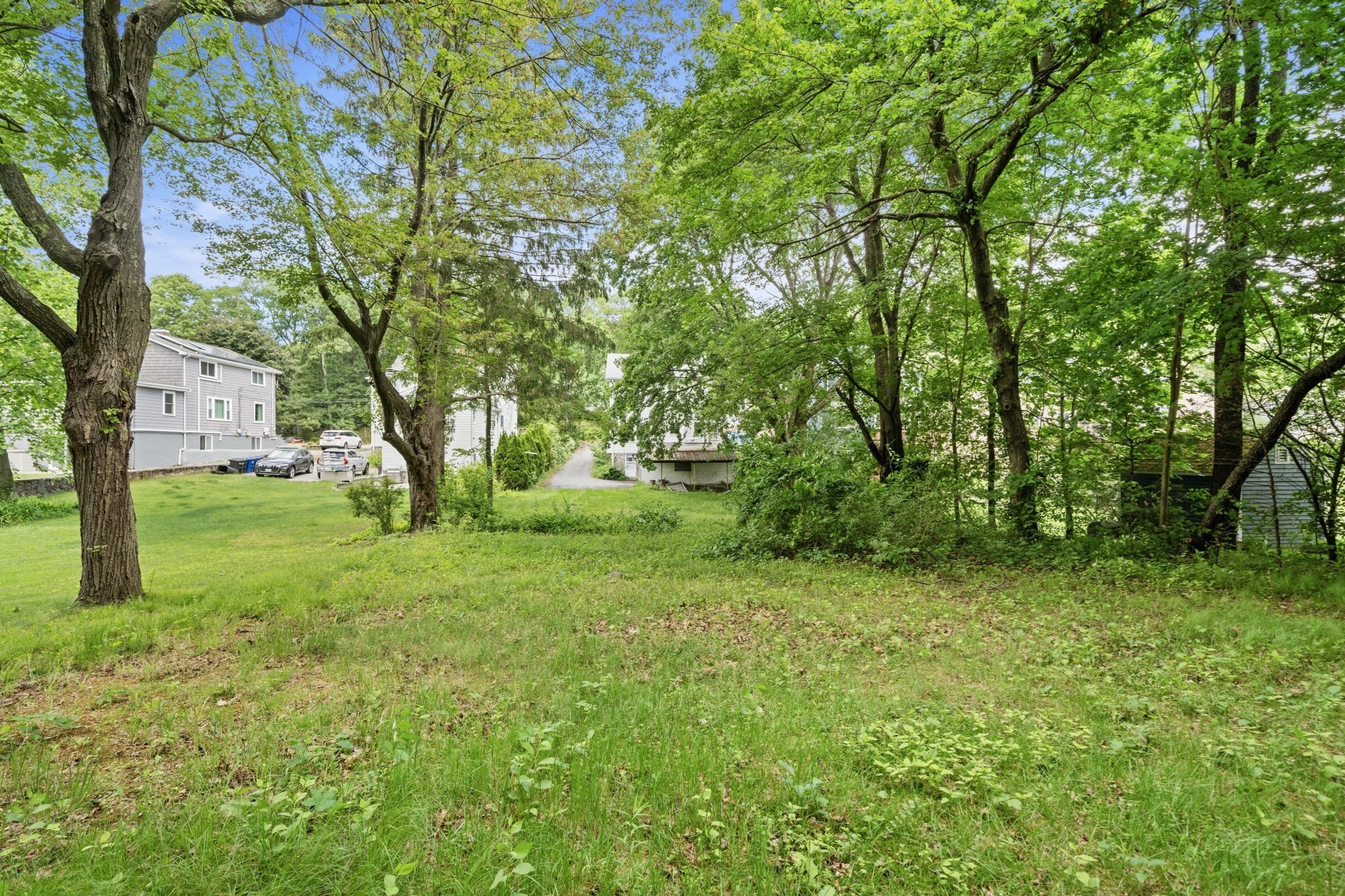 242 Lincoln Street Property Photo 24