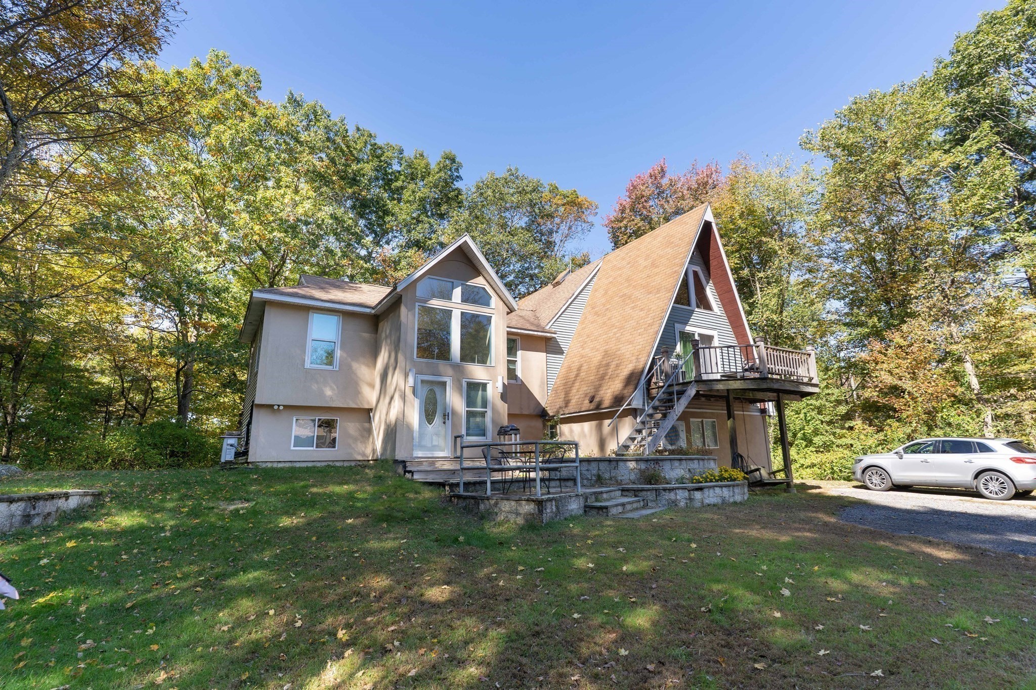 68 Lyon Rd Property Photo 4