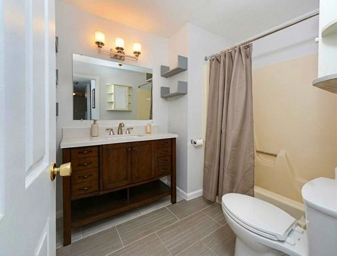 325 Plantation St # 213 Property Photo 6