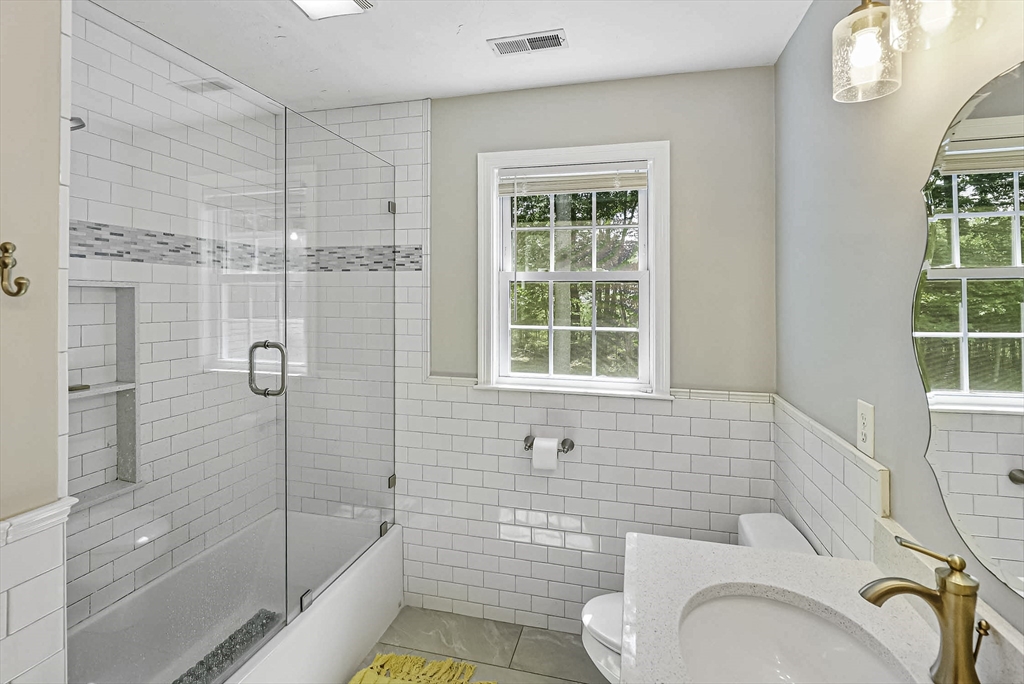 88 Northbridge St Property Photo 32