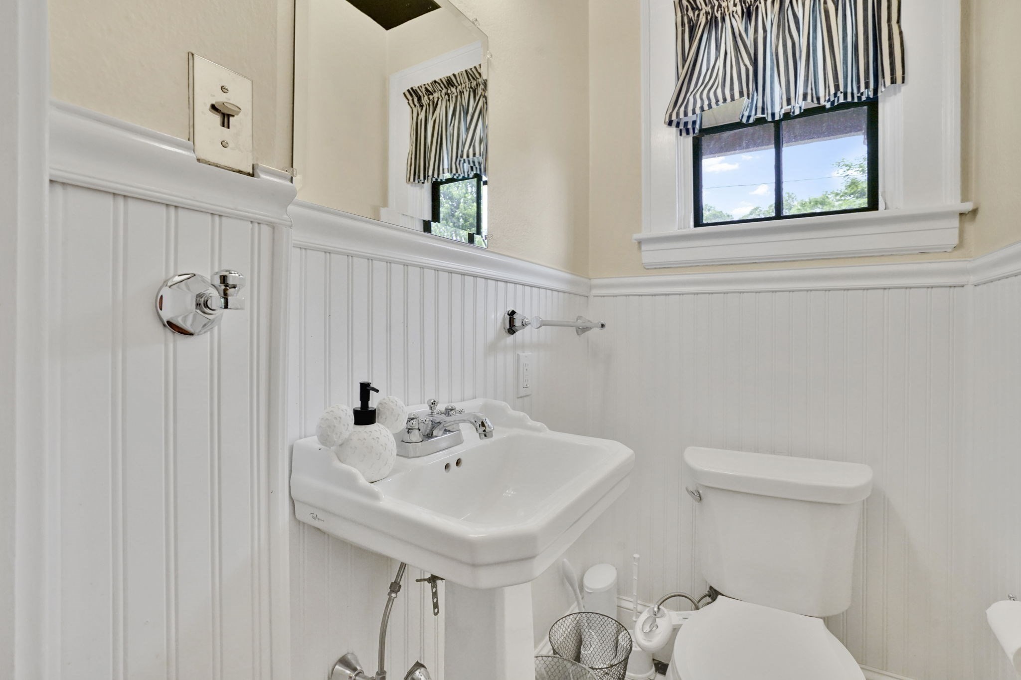70 Dover Road Property Photo 16