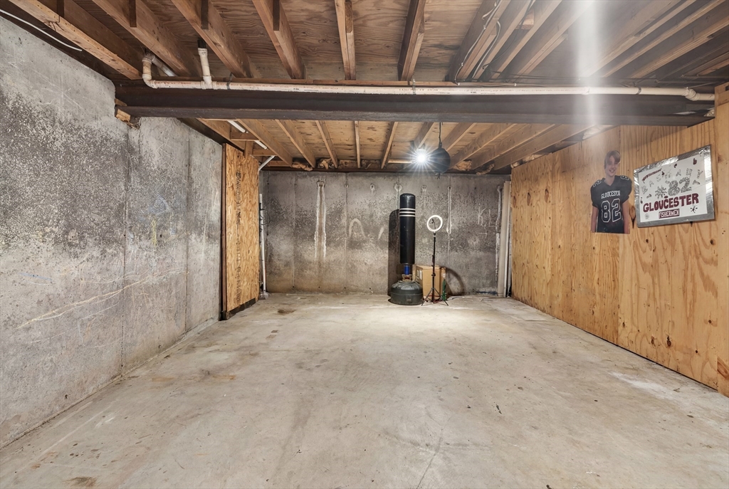 157 Maplewood Ave Property Photo 23