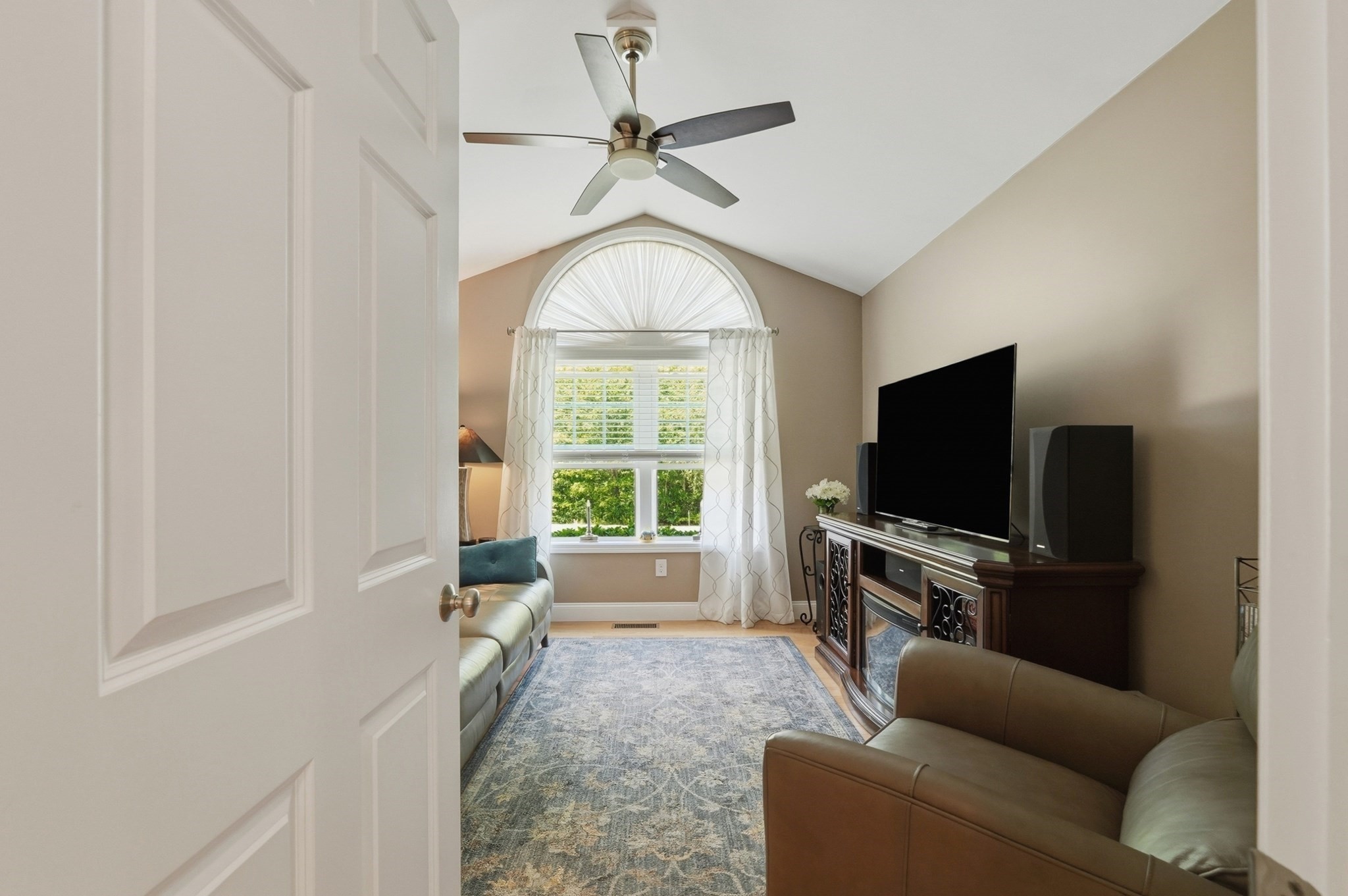 1001 Bayberry Drive Property Photo 9