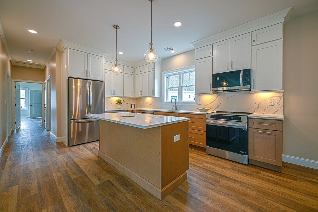 30 Meadowview Lane # B Property Photo 1