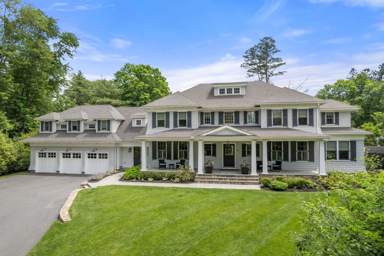 45 Longmeadow Rd Property Photo 1