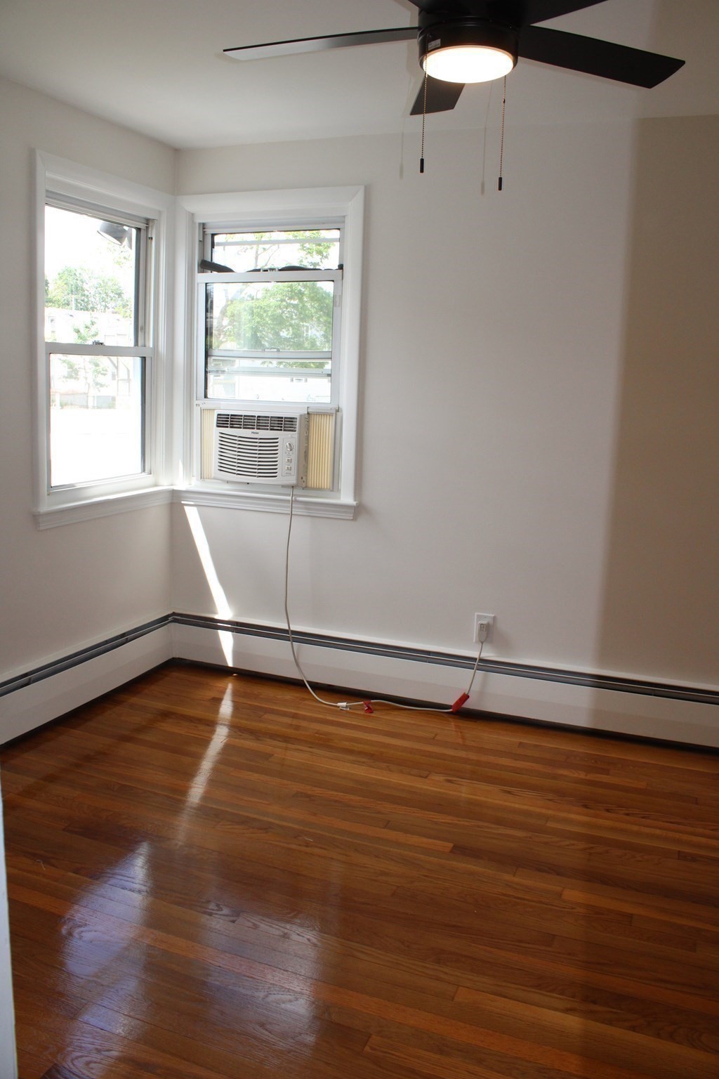 496 Winthrop St Property Photo 13