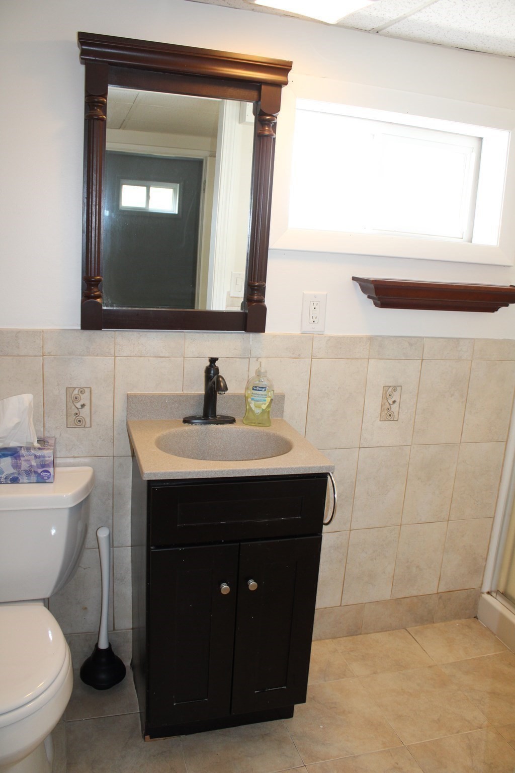 496 Winthrop St Property Photo 16