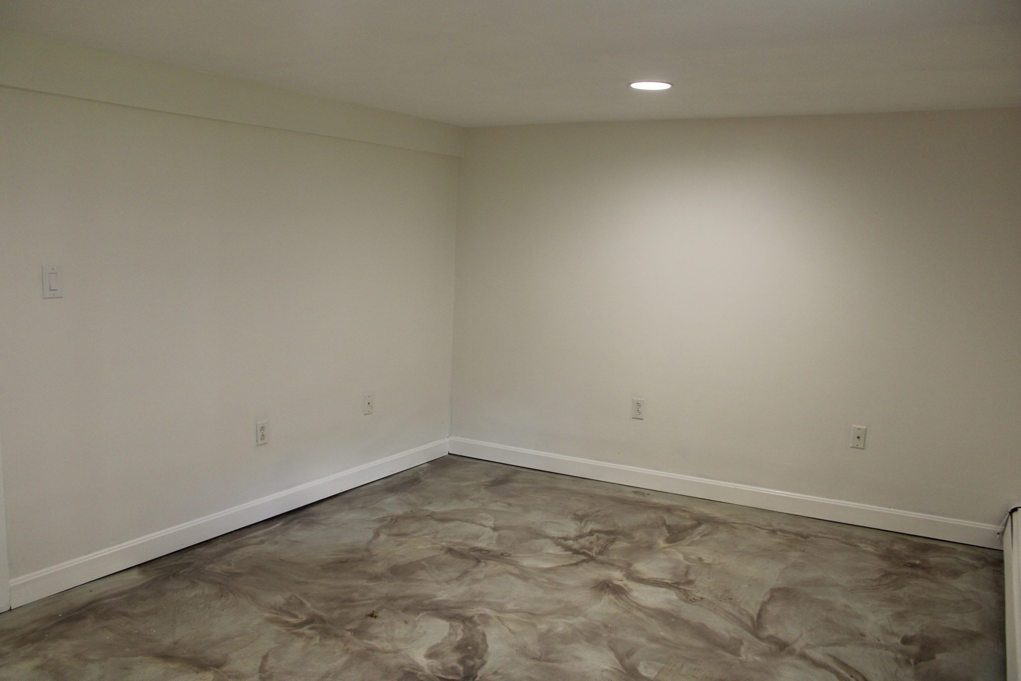 496 Winthrop St Property Photo 18
