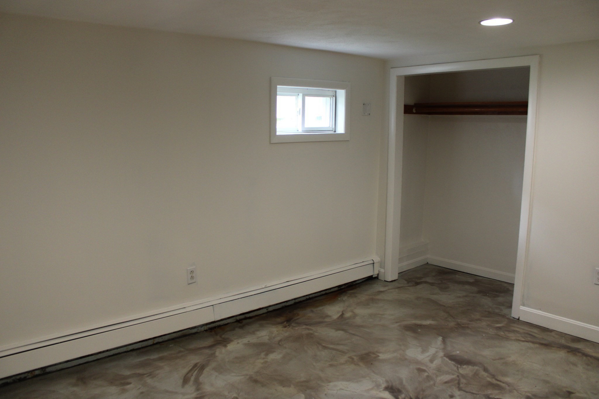 496 Winthrop St Property Photo 20