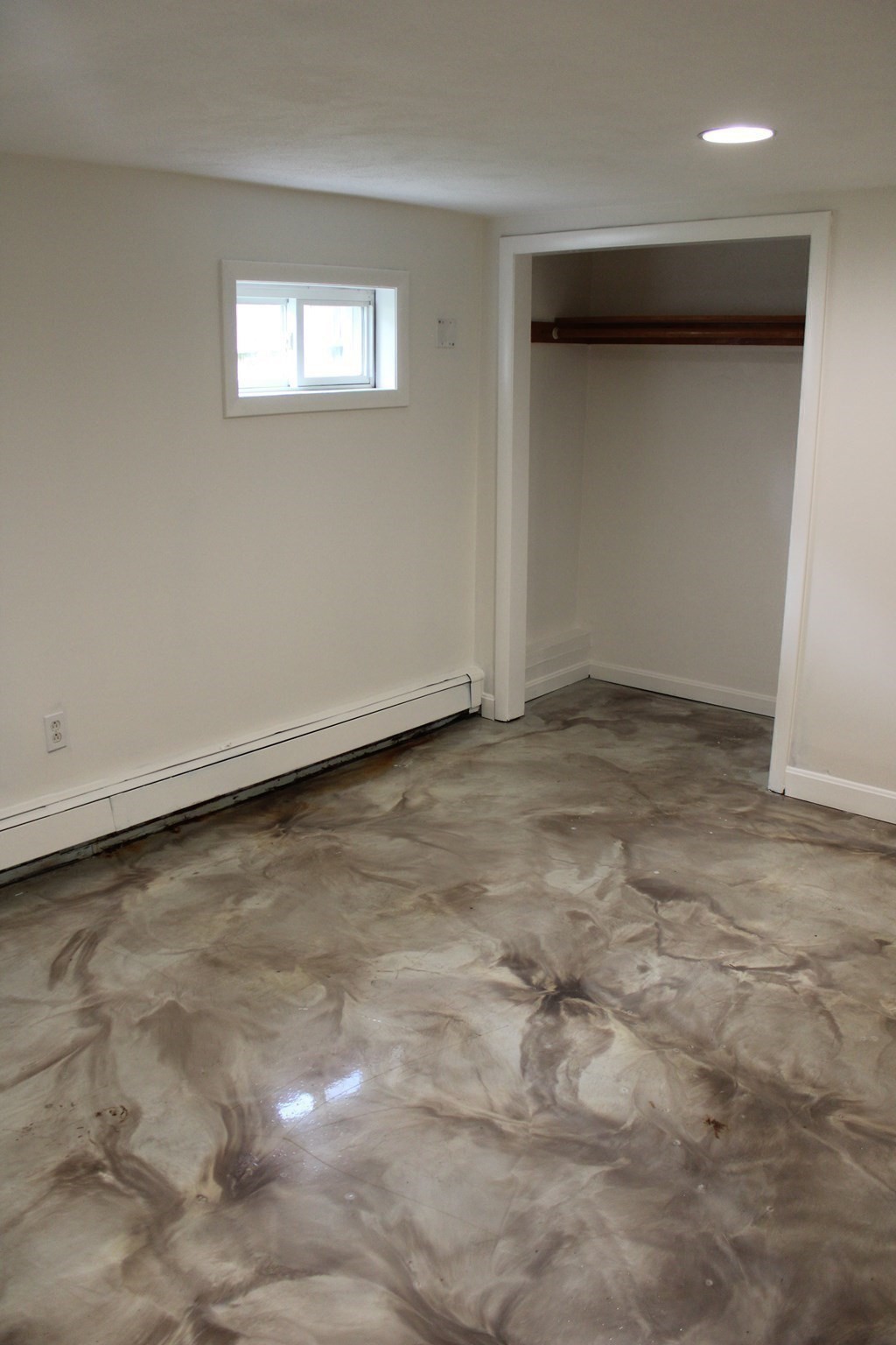 496 Winthrop St Property Photo 23