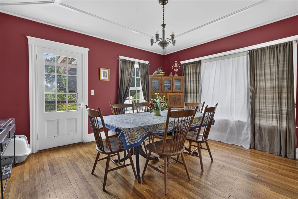 129 Collins St Property Photo 9
