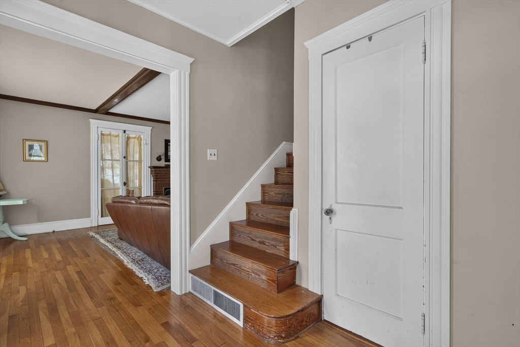129 Collins St Property Photo 20