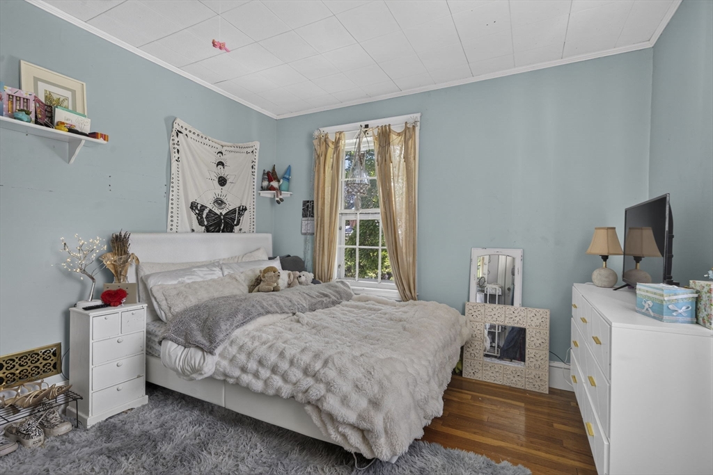 129 Collins St Property Photo 22