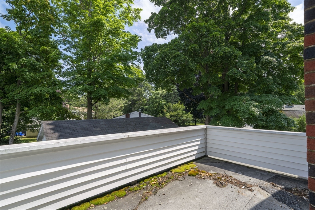 129 Collins St Property Photo 34