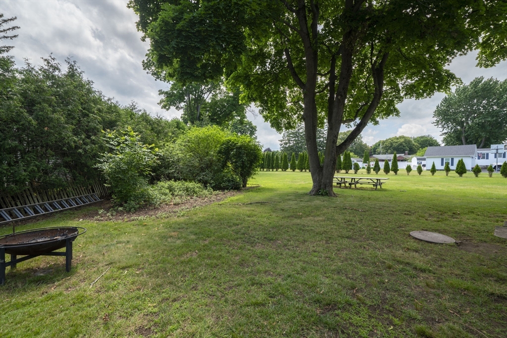129 Collins St Property Photo 40