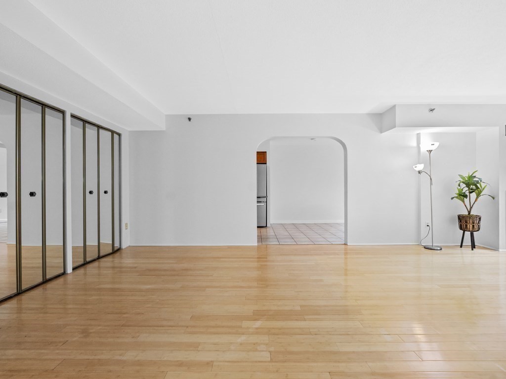 1731 Beacon # 202 Property Photo 20