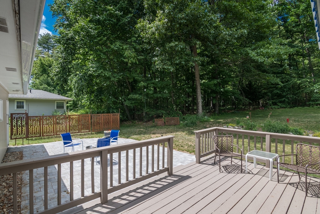 669 Westhampton Rd Property Photo 32
