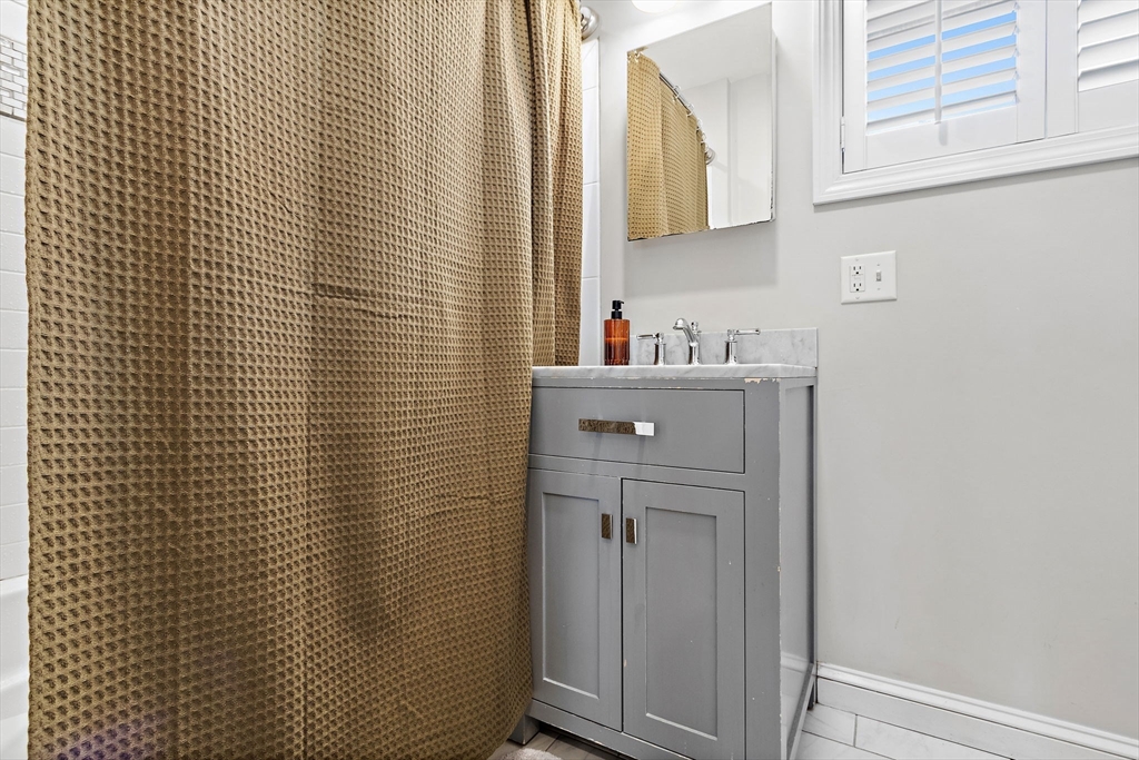 12 Washington St # 3 Property Photo 18