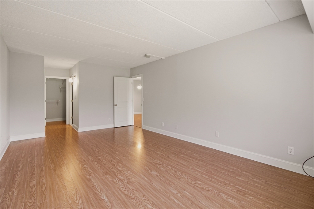 1500 Worcester Rd # 405 Property Photo 12
