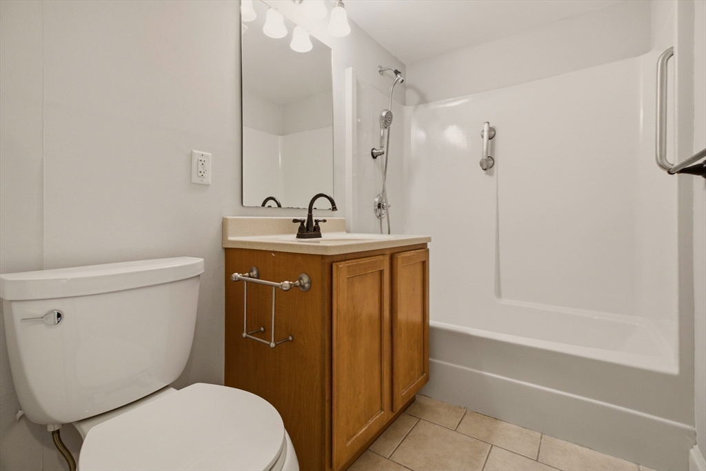 1500 Worcester Rd # 405 Property Photo 21