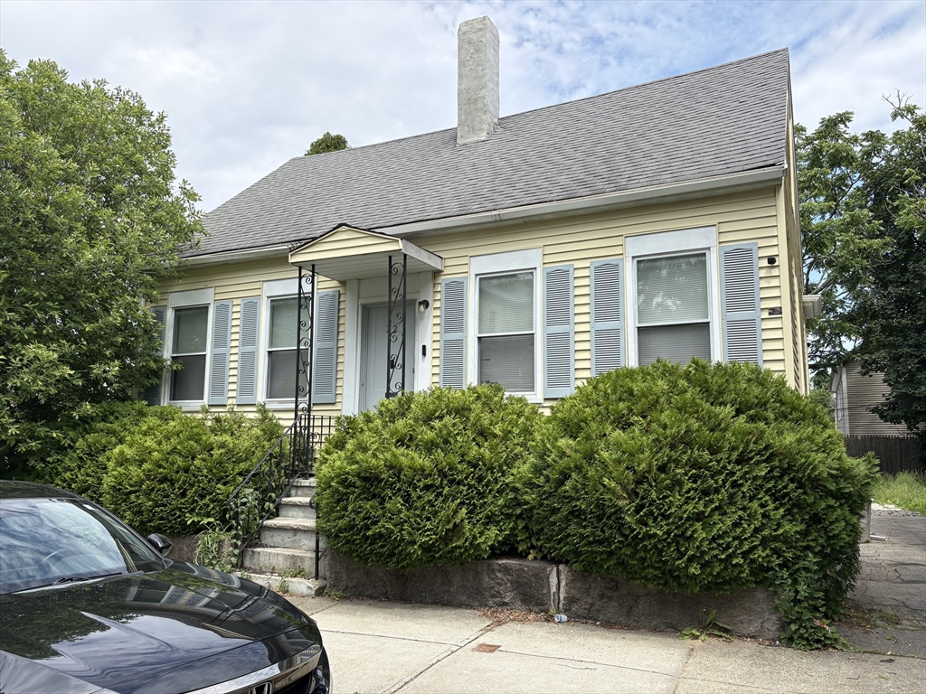 72 Walden St Property Photo 1