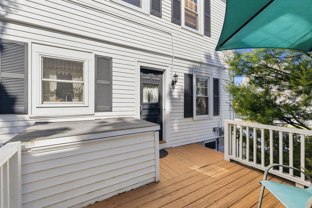 116 Liberty St Property Photo 24