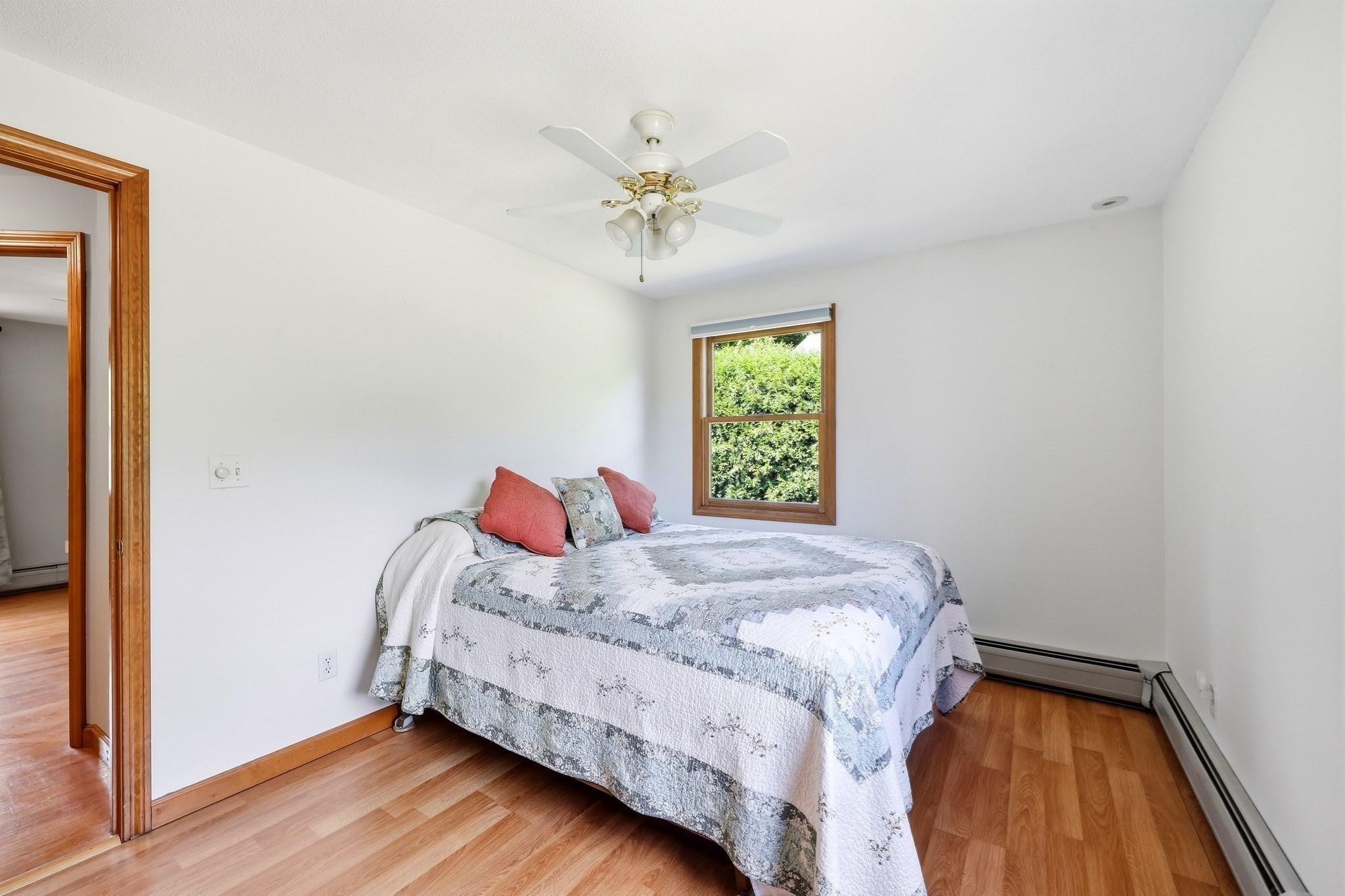 15 Tiffany Lane Property Photo 25
