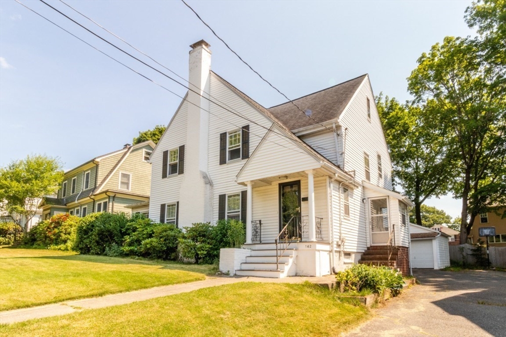 142 Jackson St
