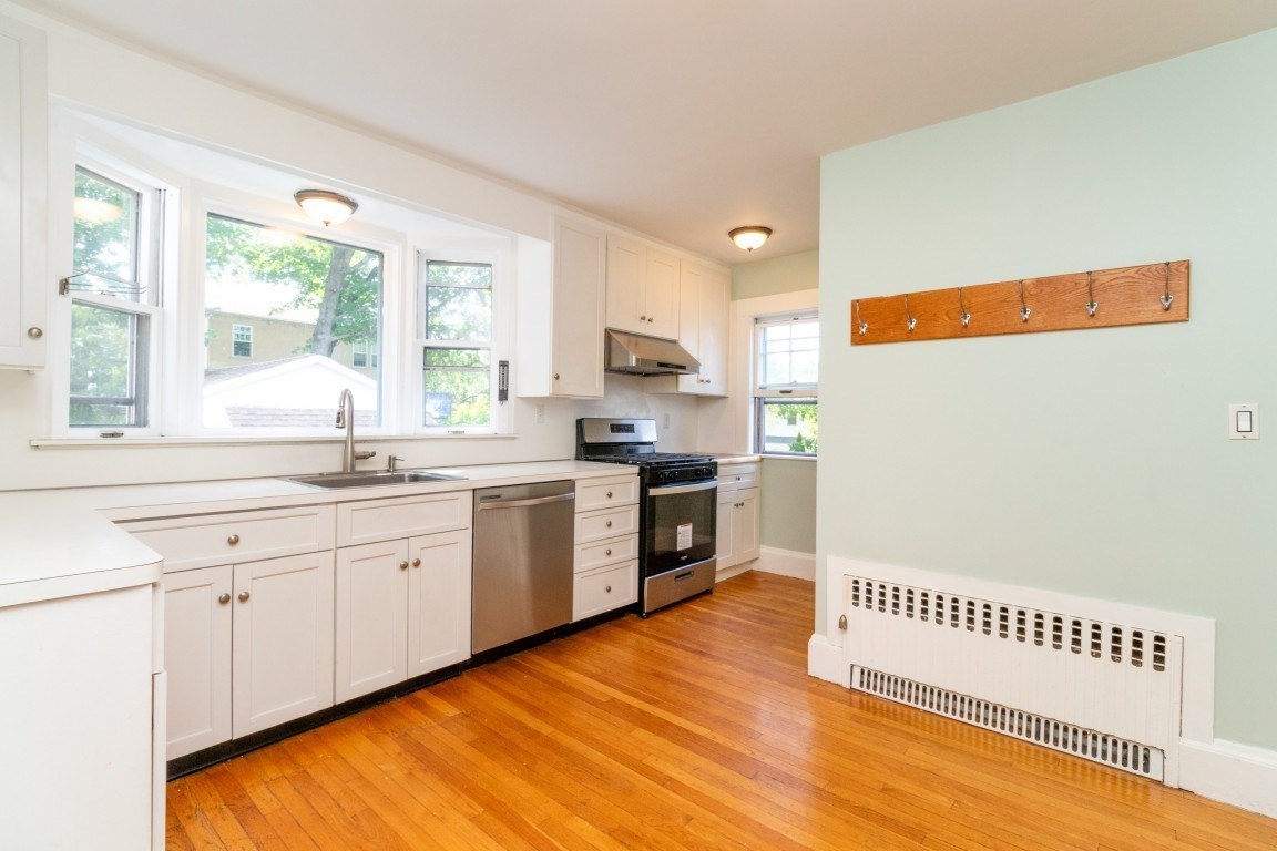 142 Jackson St Property Photo 2