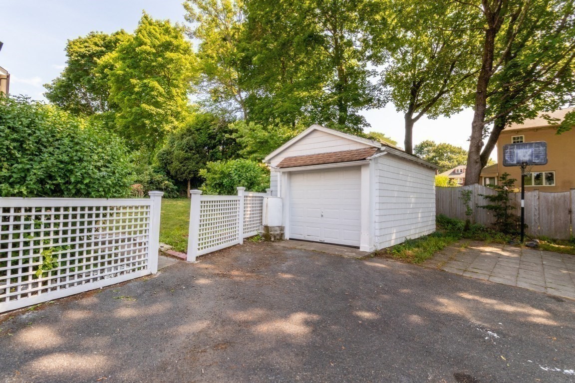 142 Jackson St Property Photo 38