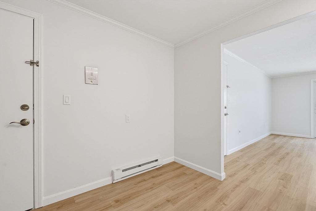 4 Hazelwood Ave # 11 Property Photo 13