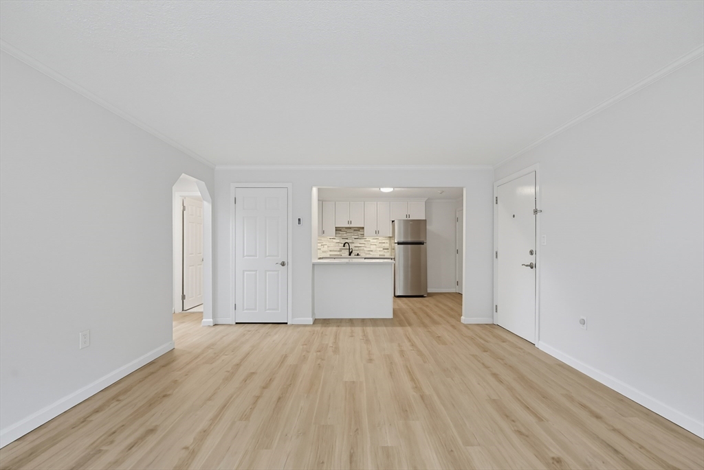 4 Hazelwood Ave # 11 Property Photo 17
