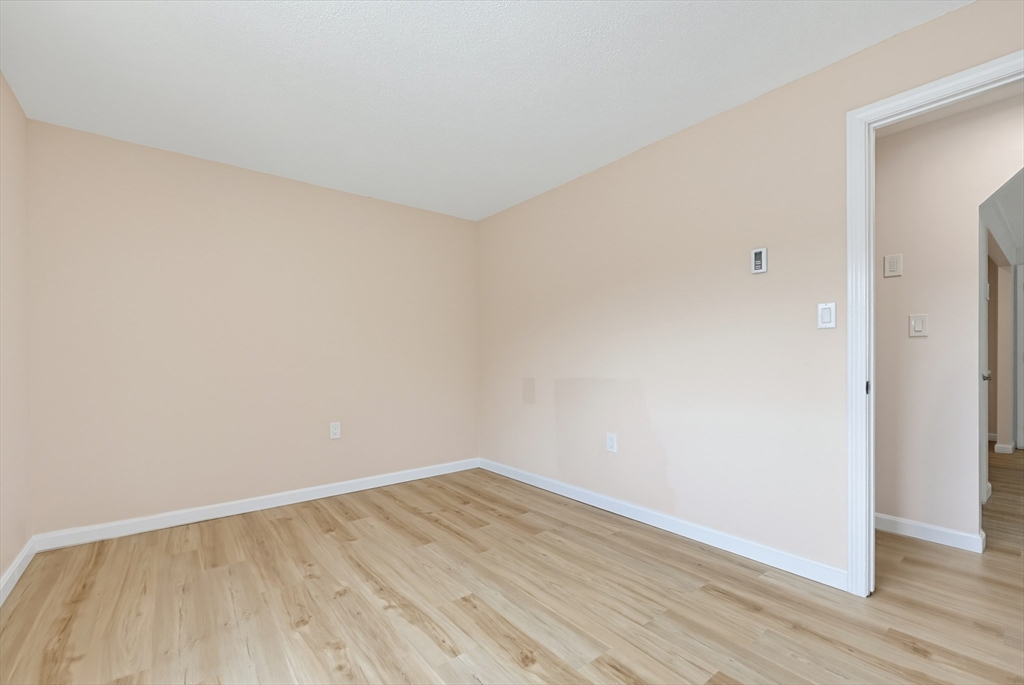 4 Hazelwood Ave # 11 Property Photo 21